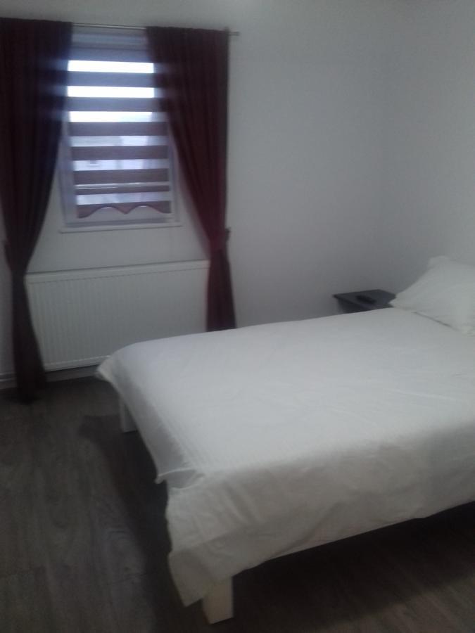Pensiunea Abel Hotell Mihai Viteazu  Exteriör bild