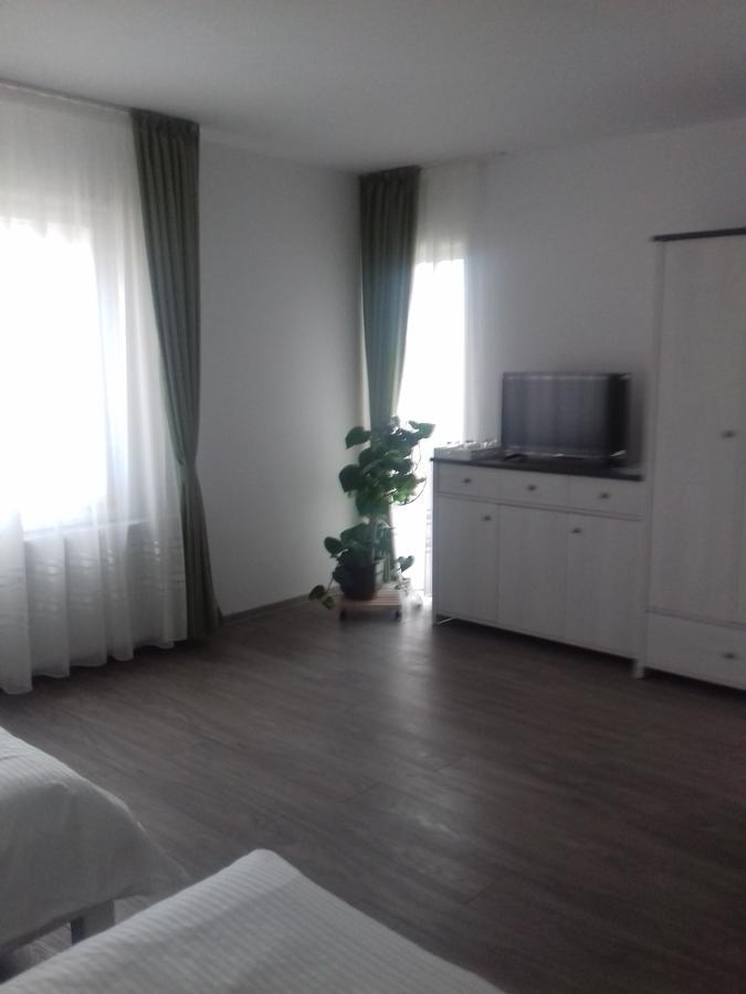Pensiunea Abel Hotell Mihai Viteazu  Exteriör bild