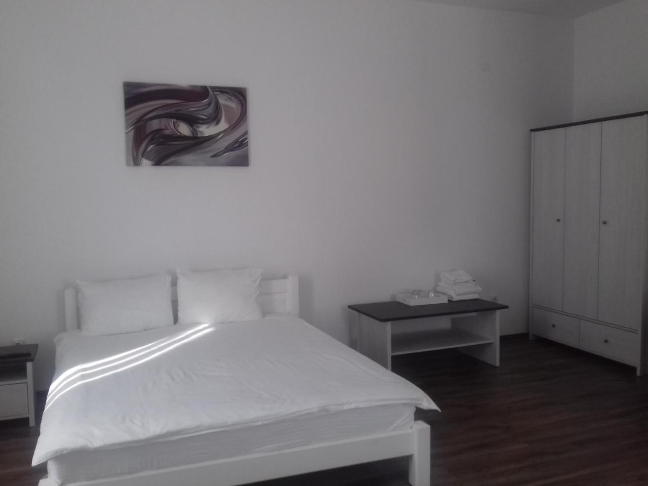 Pensiunea Abel Hotell Mihai Viteazu  Exteriör bild